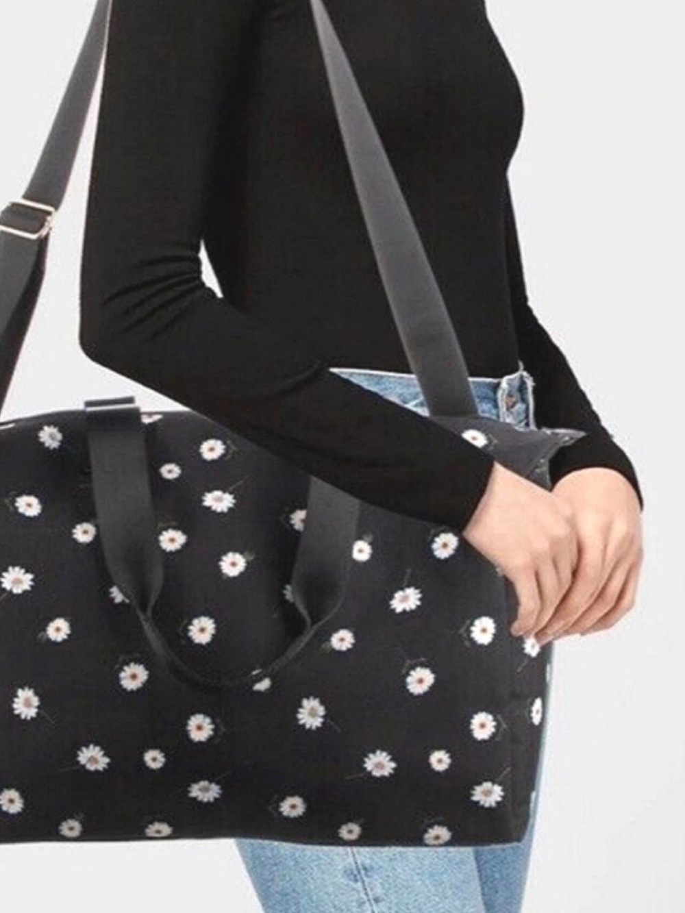 NWT Alice + Olivia Canvas Black Floral Print Weekender Duffel Bag - Picture 3 of 6